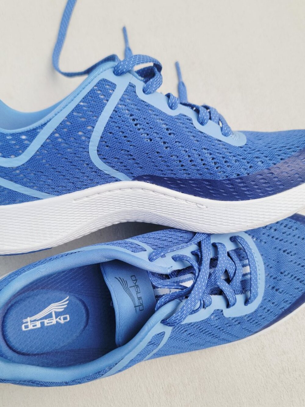 Dansko 37 tennis shoe